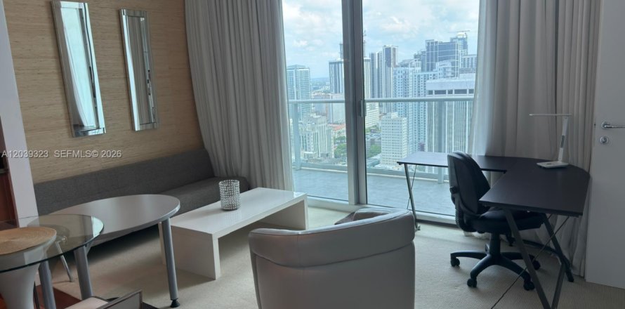 Condo in Miami, Florida, 1 bedroom № 2183377