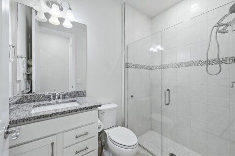 Villa ou maison à vendre à Lakewood Ranch, Floride: 5 chambres, 251.77 m2 № 2132988 - photo 20