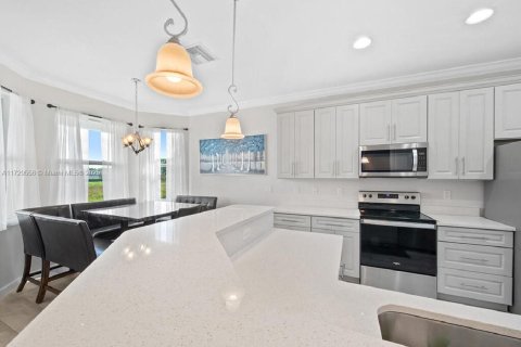 Casa en venta en Port St. Lucie, Florida, 4 dormitorios, 184.78 m2 № 1892746 - foto 13