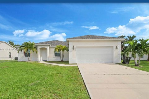 Casa en venta en Port St. Lucie, Florida, 4 dormitorios, 184.78 m2 № 1892746 - foto 2