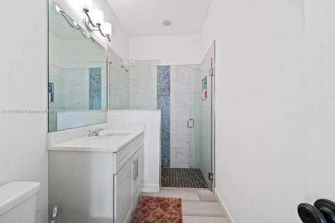 Casa en venta en Port St. Lucie, Florida, 4 dormitorios, 184.78 m2 № 1892746 - foto 21