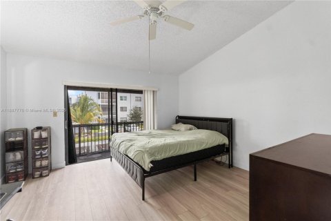 House in Sunrise, Florida 3 bedrooms, 119.01 sq.m. № 1941903 - photo 21