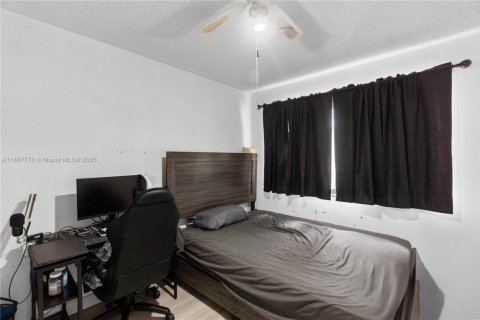 House in Sunrise, Florida 3 bedrooms, 119.01 sq.m. № 1941903 - photo 30