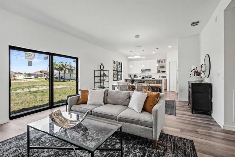Купить виллу или дом в Кейп-Корал, Флорида 3 комнаты, 160.44м2, № 2212230 - фото 3