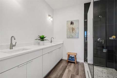 Купить виллу или дом в Кейп-Корал, Флорида 3 комнаты, 160.44м2, № 2212230 - фото 17