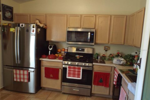 Villa ou maison à vendre à Kissimmee, Floride: 3 chambres, 133.22 m2 № 2151722 - photo 3