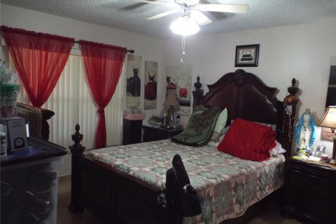 Villa ou maison à vendre à Kissimmee, Floride: 3 chambres, 133.22 m2 № 2151722 - photo 14