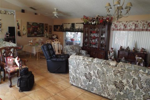 Villa ou maison à vendre à Kissimmee, Floride: 3 chambres, 133.22 m2 № 2151722 - photo 20