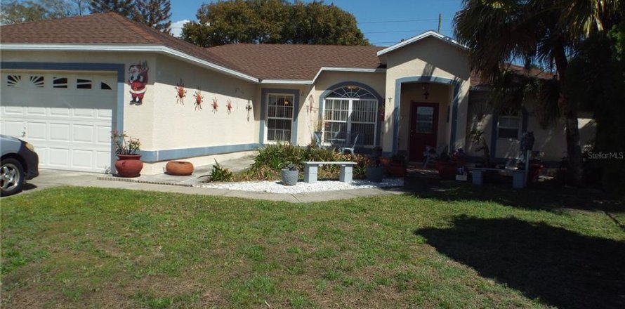 Villa ou maison à Kissimmee, Floride 3 chambres, 133.22 m2 № 2151722