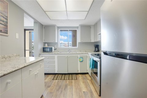 Купить кондоминиум в Брейдентон, Флорида 6 комнат, 106.28м2, № 1562443 - фото 3