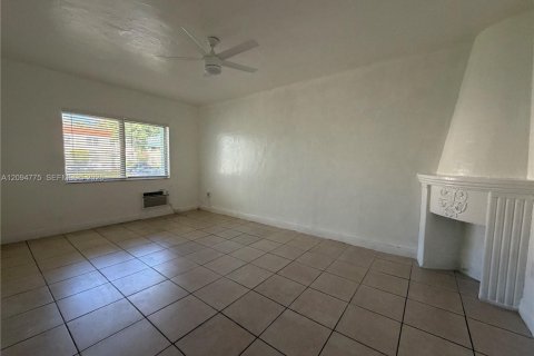 Apartment in Miami Beach, Florida 1 bedroom, 59.46 sq.m. № 2401447 - photo 7
