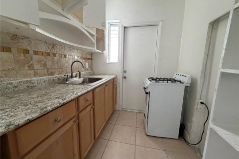 Apartment in Miami Beach, Florida 1 bedroom, 59.46 sq.m. № 2401447 - photo 3