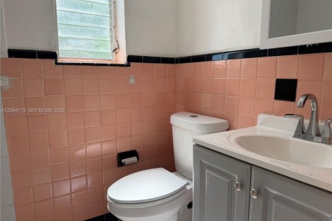 Apartment in Miami Beach, Florida 1 bedroom, 59.46 sq.m. № 2401447 - photo 5