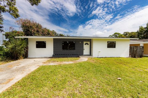 Casa en St. Lucie, Florida 5 dormitorios, 190.82 m2 № 2290881
