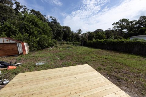 Casa en venta en St. Lucie, Florida, 5 dormitorios, 190.82 m2 № 2290881 - foto 4