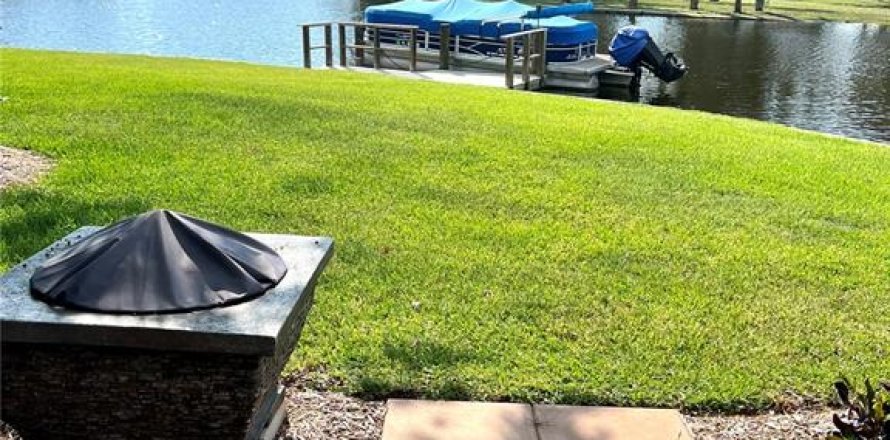 Condo in Crystal River, Florida, 2 bedrooms  № 1304269