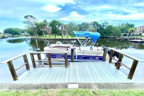 Condo in Crystal River, Florida, 2 bedrooms  № 1304269 - photo 24
