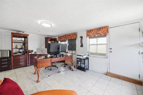 House in Holiday, Florida 3 bedrooms, 141.4 sq.m. № 2225440 - photo 28