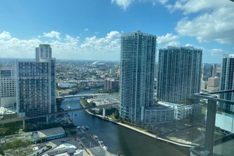 Copropriété à louer à Miami, Floride: 3 chambres, 154.22 m2 № 1823729 - photo 2