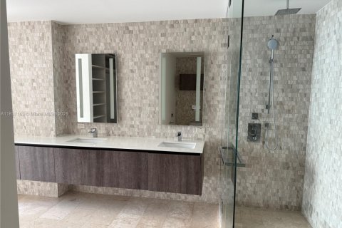 Copropriété à louer à Miami, Floride: 3 chambres, 154.22 m2 № 1823729 - photo 9