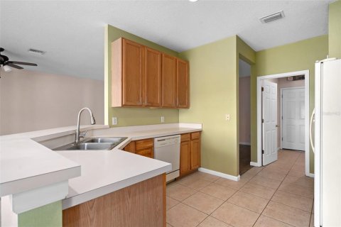 Villa ou maison à vendre à Orlando, Floride: 3 chambres, 172.05 m2 № 2118918 - photo 12
