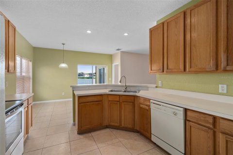 Villa ou maison à vendre à Orlando, Floride: 3 chambres, 172.05 m2 № 2118918 - photo 13