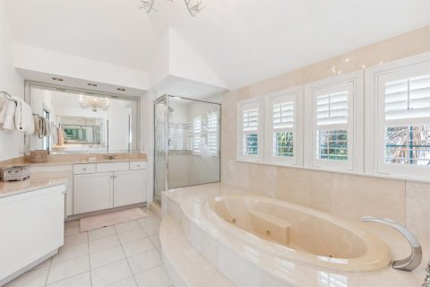 Villa ou maison à vendre à Boca Grande, Floride: 3 chambres, 268.02 m2 № 2437246 - photo 17