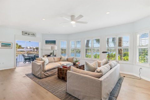 Villa ou maison à vendre à Boca Grande, Floride: 3 chambres, 268.02 m2 № 2437246 - photo 2
