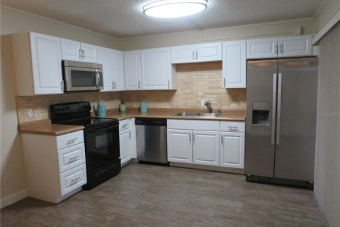 Townhouse in New Smyrna Beach, Florida 2 bedrooms, 123.37 sq.m. № 1795887 - photo 16