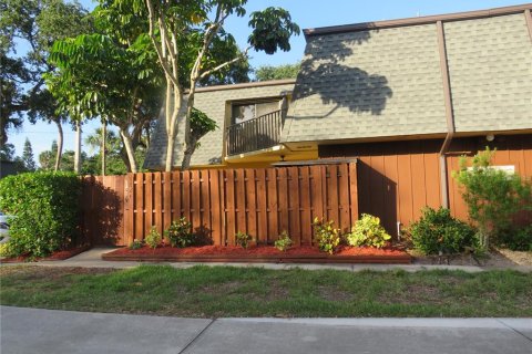 Townhouse in New Smyrna Beach, Florida 2 bedrooms, 123.37 sq.m. № 1795887 - photo 2