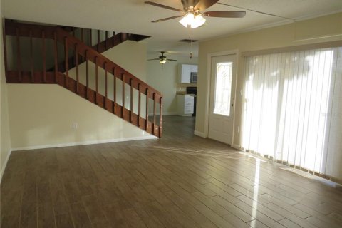 Townhouse in New Smyrna Beach, Florida 2 bedrooms, 123.37 sq.m. № 1795887 - photo 11