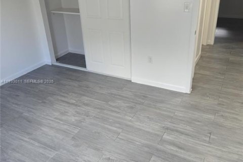 Apartment in Cutler Bay, Florida 2 bedrooms, 40372.35 sq.m. № 1991805 - photo 8