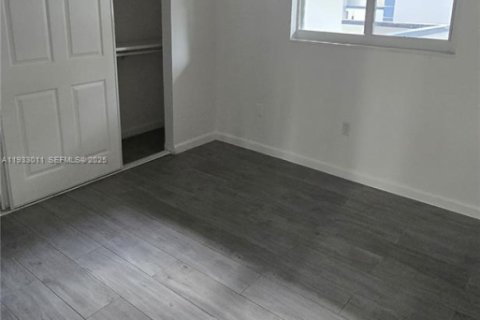 Apartment in Cutler Bay, Florida 2 bedrooms, 40372.35 sq.m. № 1991805 - photo 12