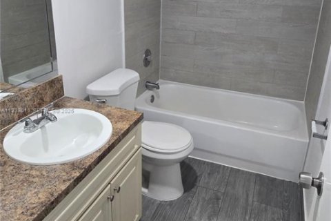 Apartment in Cutler Bay, Florida 2 bedrooms, 40372.35 sq.m. № 1991805 - photo 10