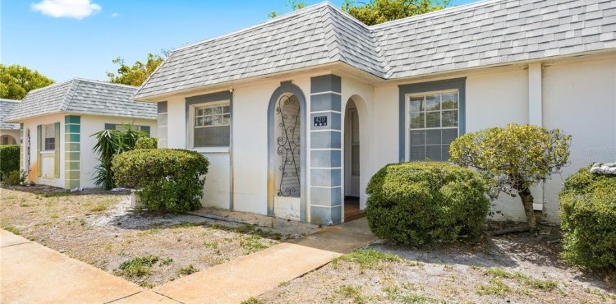 Condo in New Port Richey, Florida, 2 bedrooms  № 2150460