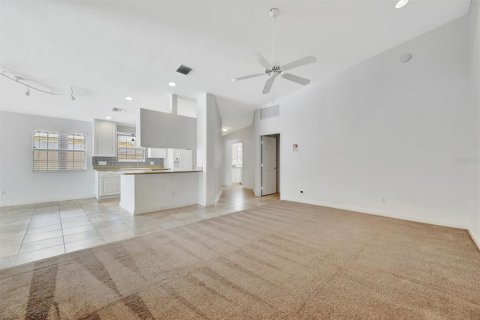 House in Sarasota, Florida 2 bedrooms, 157.28 sq.m. № 1853472 - photo 6