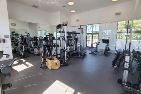 Condo in Miami Beach, Florida, 3 bedrooms № 2006765 - photo 29