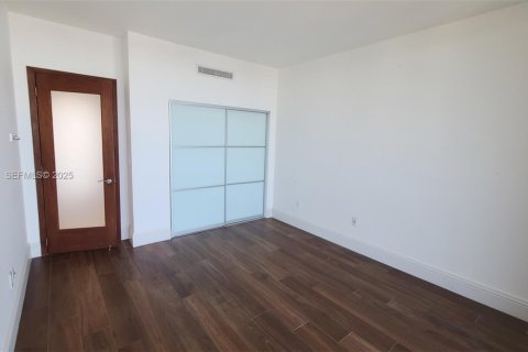 Condo in Miami Beach, Florida, 3 bedrooms № 2006765 - photo 21