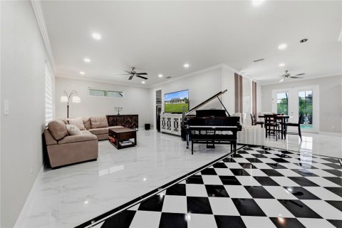 House in Largo, Florida 3 bedrooms, 165.55 sq.m. № 2429546 - photo 9