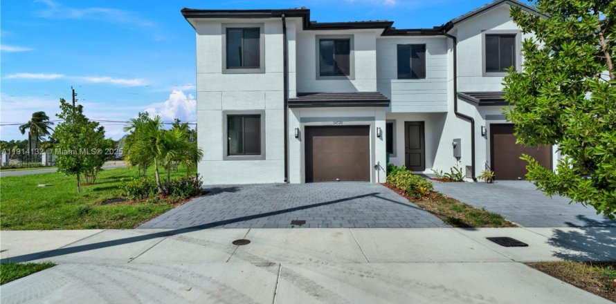 Touwnhouse à Homestead, Floride 4 chambres, 163.51 m2 № 1969725
