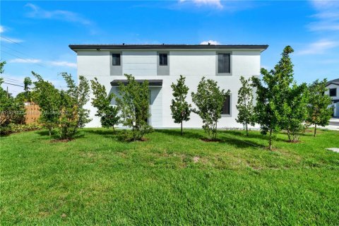 Touwnhouse à louer à Homestead, Floride: 4 chambres, 163.51 m2 № 1969725 - photo 4