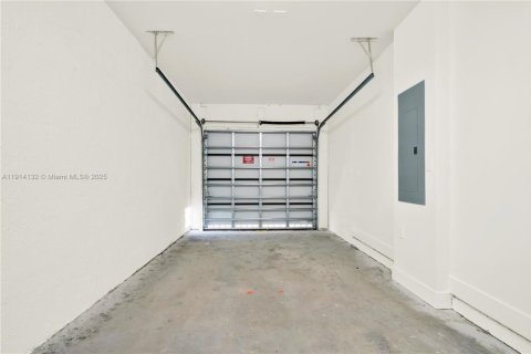 Touwnhouse à louer à Homestead, Floride: 4 chambres, 163.51 m2 № 1969725 - photo 22