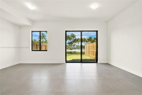 Touwnhouse à louer à Homestead, Floride: 4 chambres, 163.51 m2 № 1969725 - photo 13