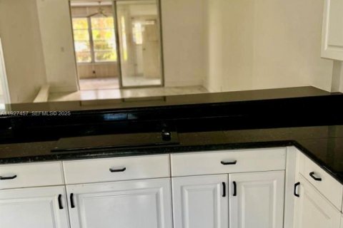 Copropriété à vendre à Margate, Floride: 2 chambres, 106.09 m2 № 1987315 - photo 3