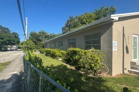 Immobilier commercial à vendre à Miami, Floride: 238.2 m2 № 2421079 - photo 10
