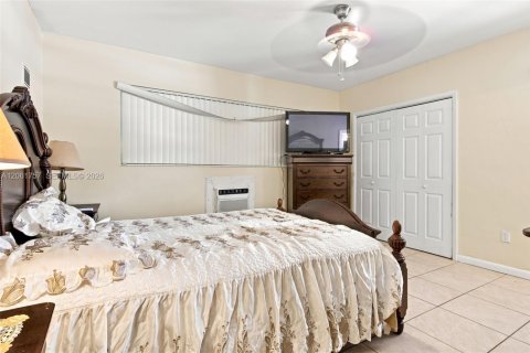 Villa ou maison à vendre à Miami Gardens, Floride: 3 chambres, 125.42 m2 № 2295736 - photo 22