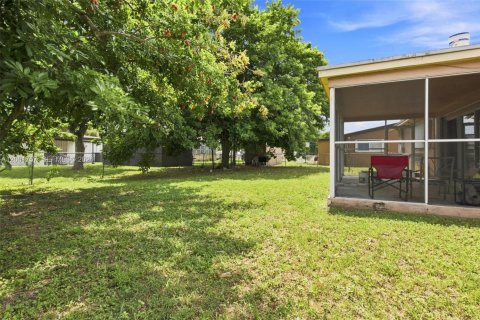 Villa ou maison à vendre à Miami Gardens, Floride: 3 chambres, 125.42 m2 № 2295736 - photo 29