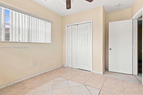 Villa ou maison à vendre à Miami Gardens, Floride: 3 chambres, 125.42 m2 № 2295736 - photo 17