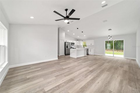 House in Dunnellon, Florida 3 bedrooms, 128.21 sq.m. № 1844964 - photo 6