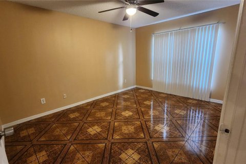 Casa en venta en Orlando, Florida, 4 dormitorios, 134.52 m2 № 1856166 - foto 8